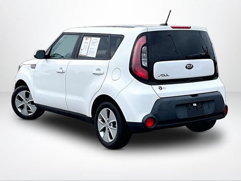 Used 2016 Kia Soul FWD image 14