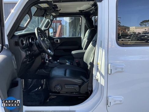 Used 2023 Jeep Wrangler Unlimited Rubicon 4xe w/ Steel Bumper Group image 14