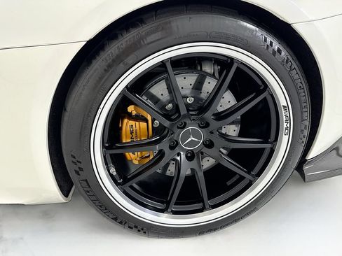 Used 2018 Mercedes-Benz AMG GT R image 26