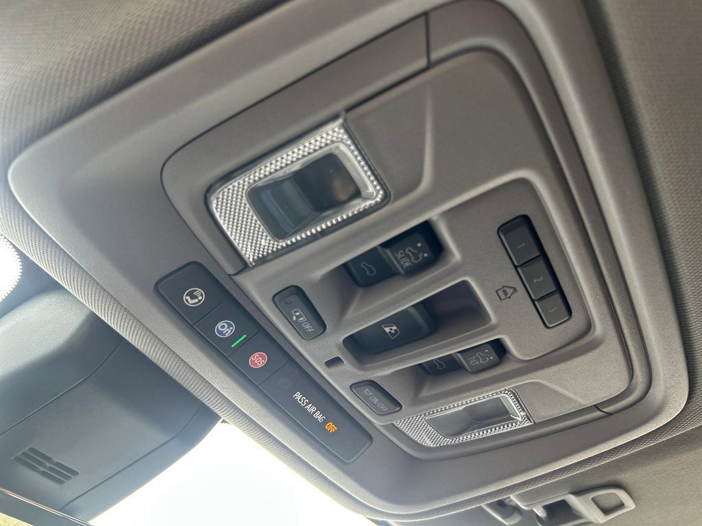 Used 2019 GMC Sierra 1500 Denali w/ Denali Ultimate Package AWD/4WD image 33