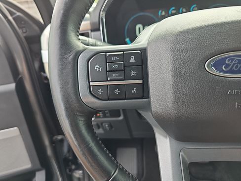 Used 2023 Ford F150 Lariat AWD/4WD image 17