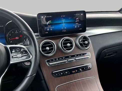Used 2022 Mercedes-Benz GLC 300 4MATIC w/ Premium Package Lite image 7