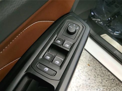 Used 2021 Volkswagen Atlas SE w/ Towing Package image 29