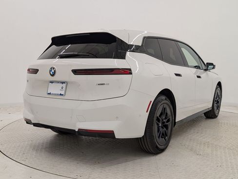 New 2026 BMW iX xDrive45 AWD/4WD image 9