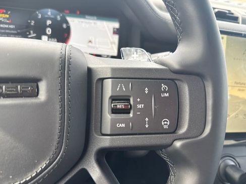 New 2026 Land Rover Defender 110 OCTA image 21