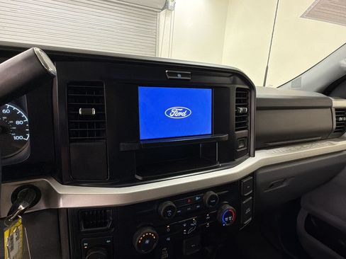 Used 2025 Ford F250 XLT AWD/4WD image 24