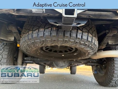 Used 2024 Chevrolet Colorado ZR2 w/ ZR2 Convenience Package III AWD/4WD image 21
