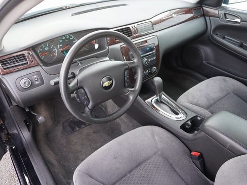 Used 2016 Chevrolet Impala LT image 8