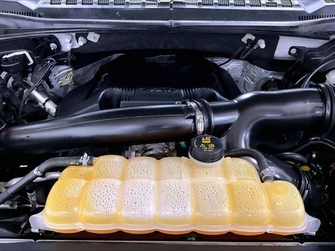 Used 2018 Ford F150 XL w/ Equipment Group 101A Mid AWD/4WD image 10