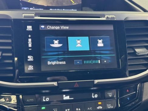 Used 2017 Honda Accord EX-L image 16