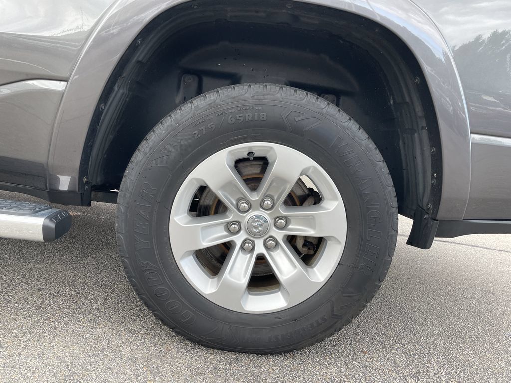Used 2021 RAM 1500 Laramie AWD/4WD image 10