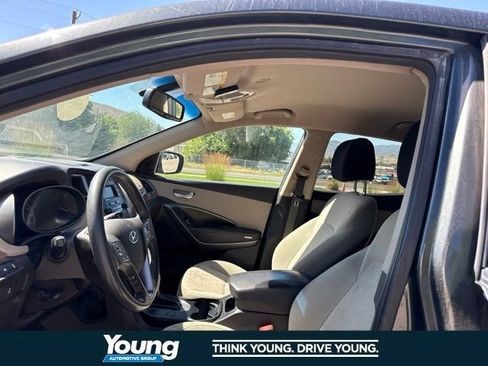 Used 2013 Hyundai Santa Fe Sport AWD/4WD image 14