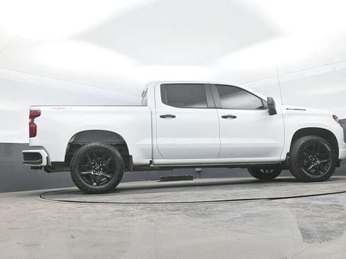 Used 2022 Chevrolet Silverado 1500 Custom w/ LPO, Dark Essentials Package AWD/4WD image 24