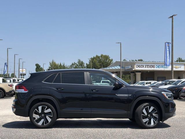 Used 2025 Volkswagen Atlas Cross Sport SE FWD image 5