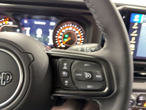 New 2026 Jeep Gladiator Rubicon w/ Steel Bumper Group image 25