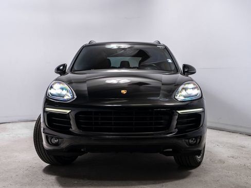 Used 2017 Porsche Cayenne S AWD/4WD image 10