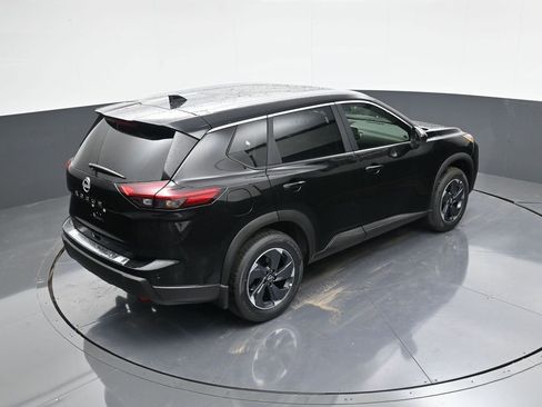 Used 2025 Nissan Rogue SV w/ SV Premium Package FWD image 27