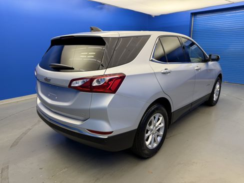 Used 2019 Chevrolet Equinox LT FWD image 7