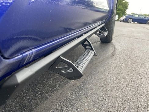 New 2025 Toyota Tacoma TRD Off-Road image 15