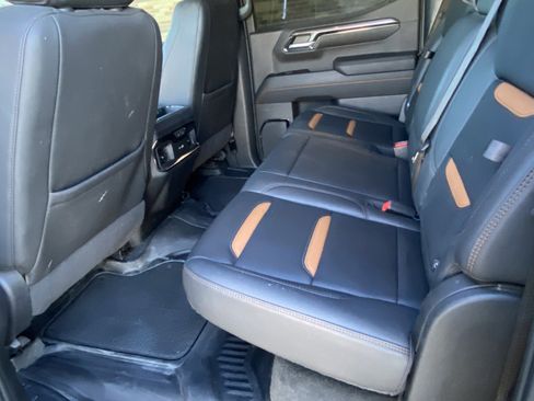 Used 2023 GMC Sierra 1500 AT4 w/ Technology Package image 15