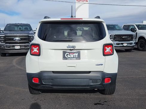 Used 2019 Jeep Renegade Latitude w/ Popular Equipment Group image 20