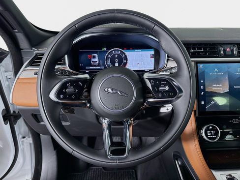 Used 2026 Jaguar F-PACE R-Dynamic S AWD/4WD image 12