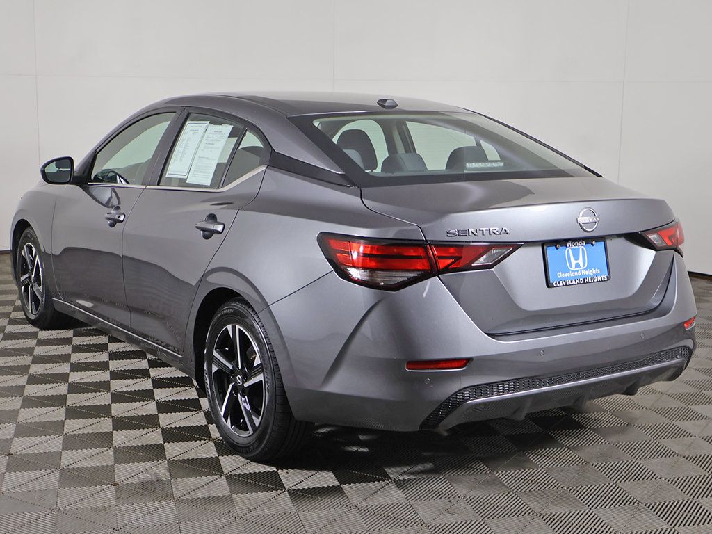 Used 2025 Nissan Sentra SV FWD image 7
