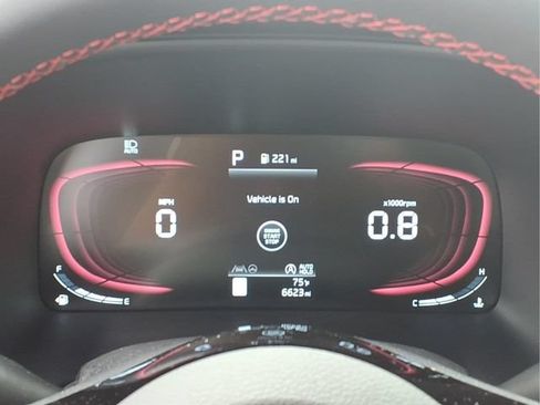 Used 2025 Kia Soul GT-Line w/ GT-Line Technology Package FWD image 13