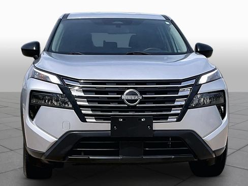 Used 2024 Nissan Rogue S AWD/4WD image 4
