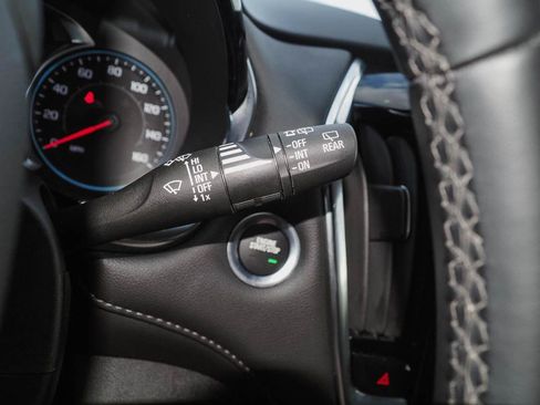 Certified 2023 Chevrolet Traverse LT FWD image 32