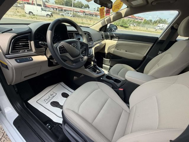 Used 2017 Hyundai Elantra SE FWD image 10