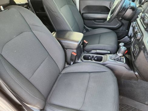 Used 2020 Jeep Wrangler Unlimited Sport AWD/4WD image 5