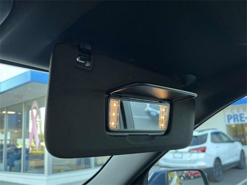 Certified 2023 Chevrolet Traverse LT image 33