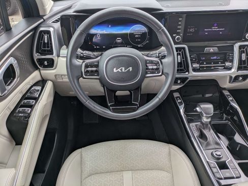 Used 2023 Kia Sorento SX FWD image 15