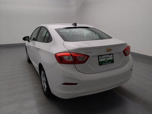 Used 2017 Chevrolet Cruze LS FWD image 6