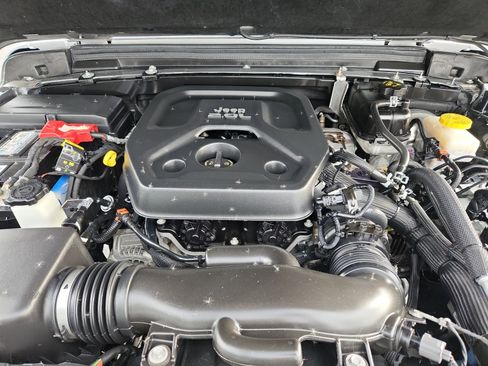 Used 2020 Jeep Wrangler Unlimited Sport S image 21