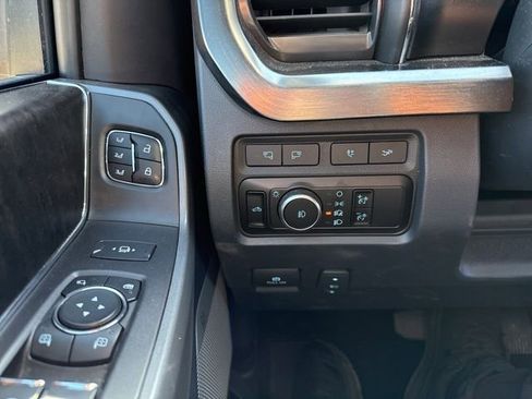 Used 2023 Ford F350 Lariat w/ FX4 Off-Road Package image 17