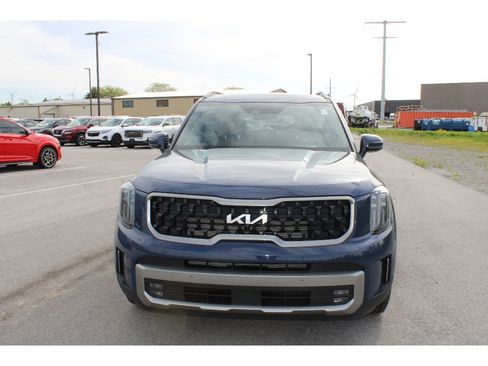 Used 2023 Kia Telluride SX image 3