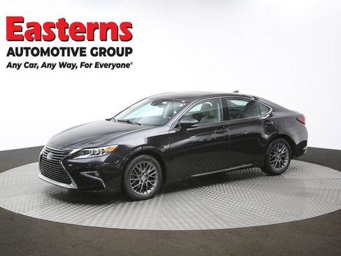 Used 2018 Lexus ES 350 w/ Luxury Package w/Wood Trim FWD image 61