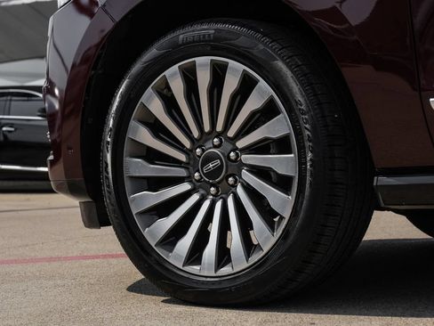 Used 2020 Lincoln Navigator Reserve w/ Luxury Package RWD image 70
