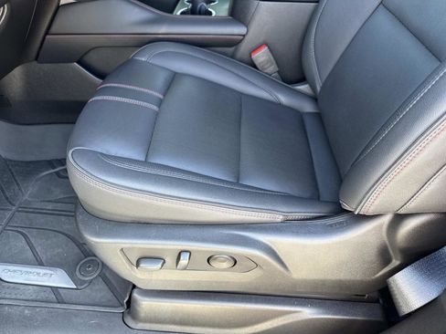 Used 2024 Chevrolet Tahoe RST w/ Luxury Package AWD/4WD image 20