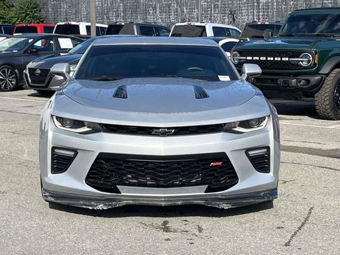 Used 2017 Chevrolet Camaro SS RWD image 2