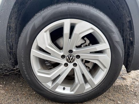 Used 2021 Volkswagen Atlas Cross Sport SEL image 9