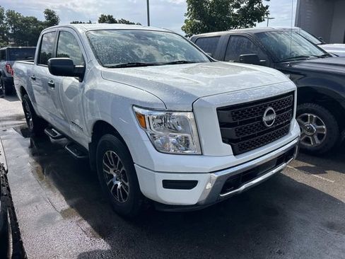 Used 2024 Nissan Titan SV w/ Accessory Utility Package AWD/4WD image 3