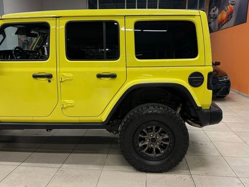 Used 2022 Jeep Wrangler Unlimited Rubicon w/ Trailer Tow Package AWD/4WD image 12