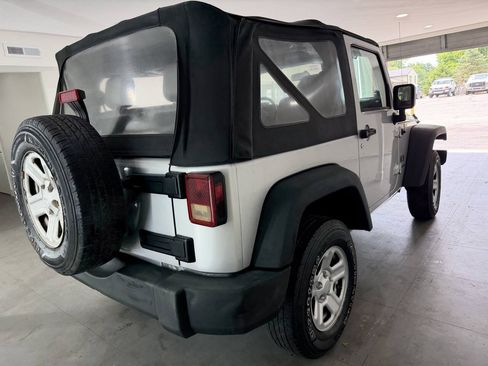 Used 2009 Jeep Wrangler X AWD/4WD image 8