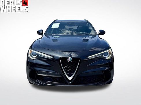 Used 2018 Alfa Romeo Stelvio Quadrifoglio w/ Driver Assist Dynamic Package AWD/4WD image 4