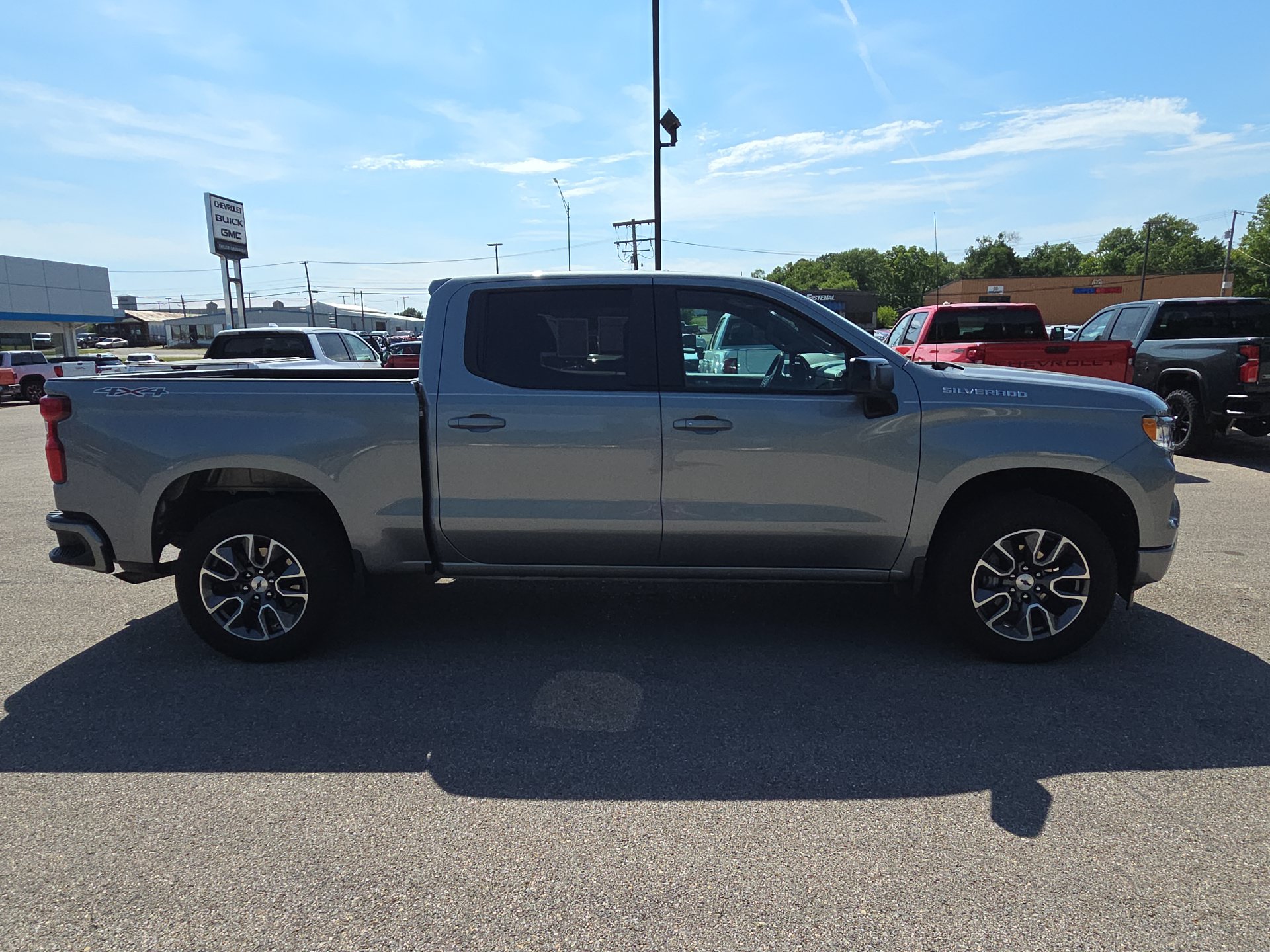 Used 2023 Chevrolet Silverado 1500 RST AWD/4WD image 10