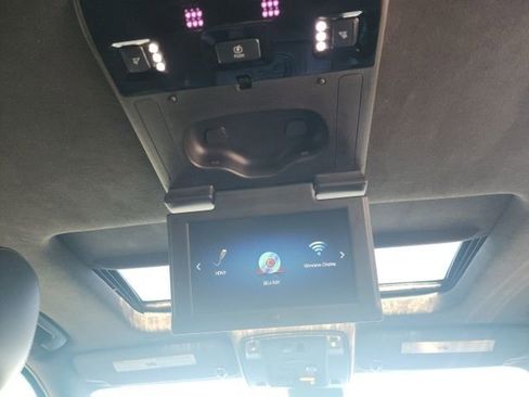 Used 2020 Cadillac Escalade Platinum image 23