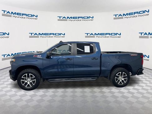 Used 2019 Chevrolet Silverado 1500 LT Trail Boss w/ Convenience Package AWD/4WD image 2